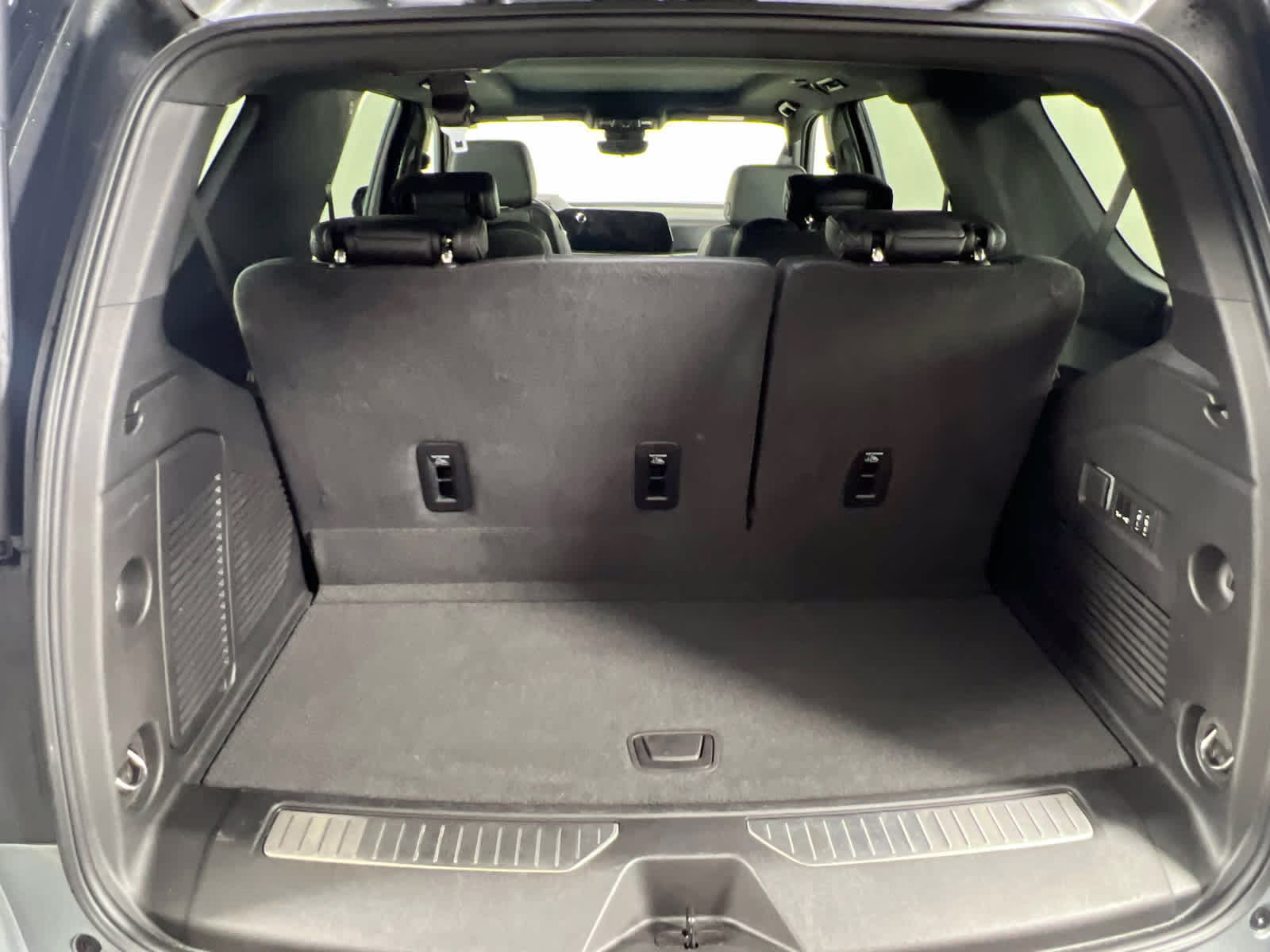 2025 Sterling Gray Metallic Chevrolet Tahoe Z71 4X4 SUV