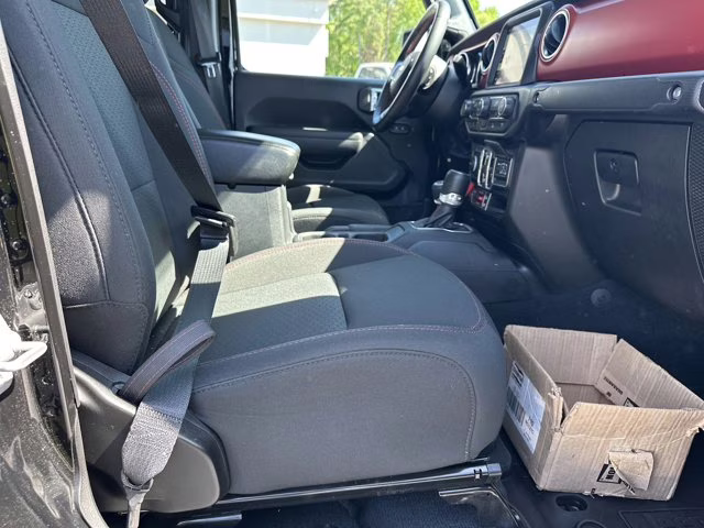 2022 Black Clearcoat Jeep Gladiator Rubicon 4X4 Truck