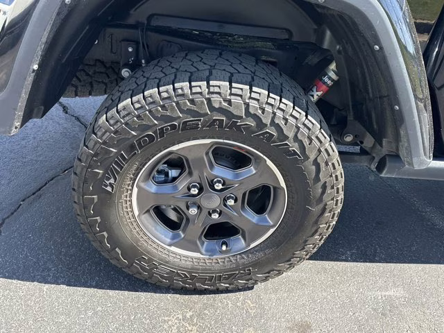 2022 Black Clearcoat Jeep Gladiator Rubicon 4X4 Truck