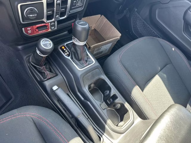 2022 Black Clearcoat Jeep Gladiator Rubicon 4X4 Truck