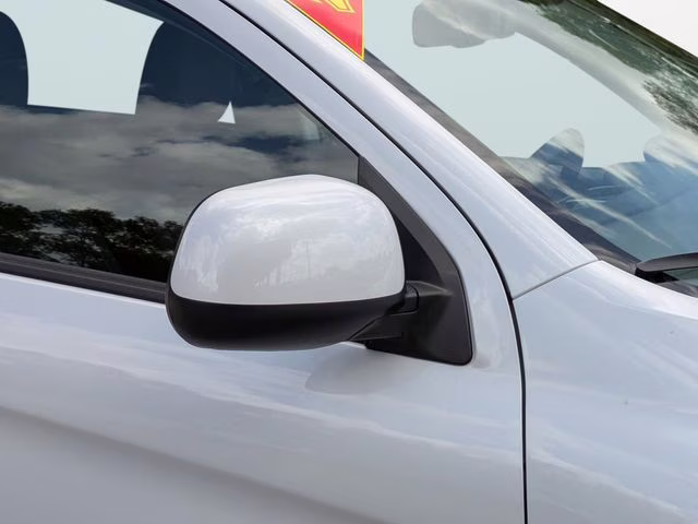 2026 White Diamond Mitsubishi Outlander Sport 2.0 ES 4X4 SUV