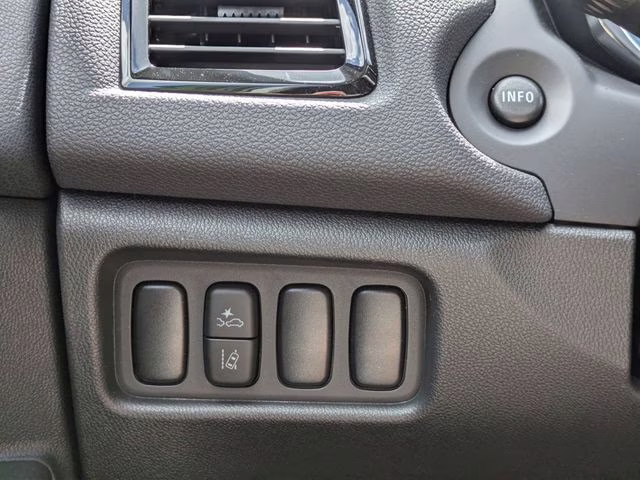 2026 White Diamond Mitsubishi Outlander Sport 2.0 ES 4X4 SUV