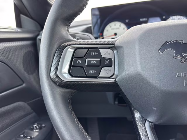 2025 Oxford White Ford Mustang EcoBoost RWD Convertible