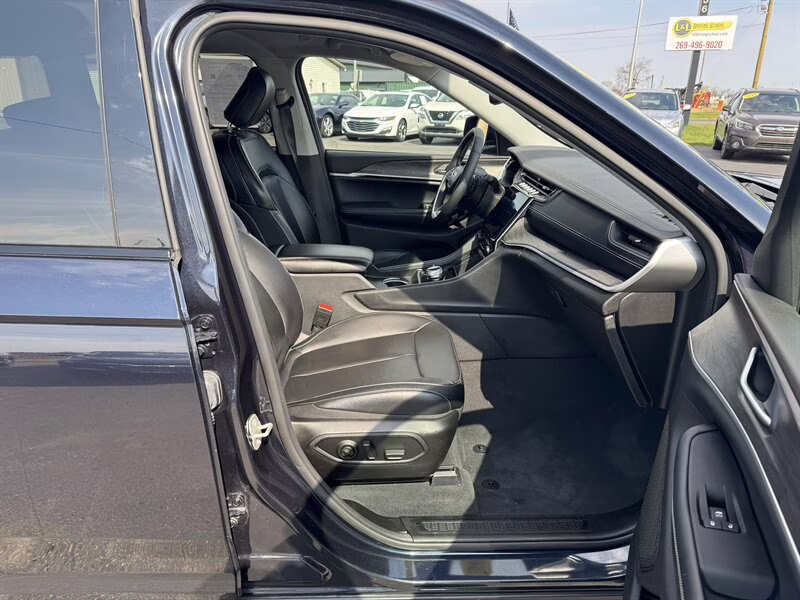 2024 Midnight Sky Jeep Grand Cherokee Limited 4X4 SUV