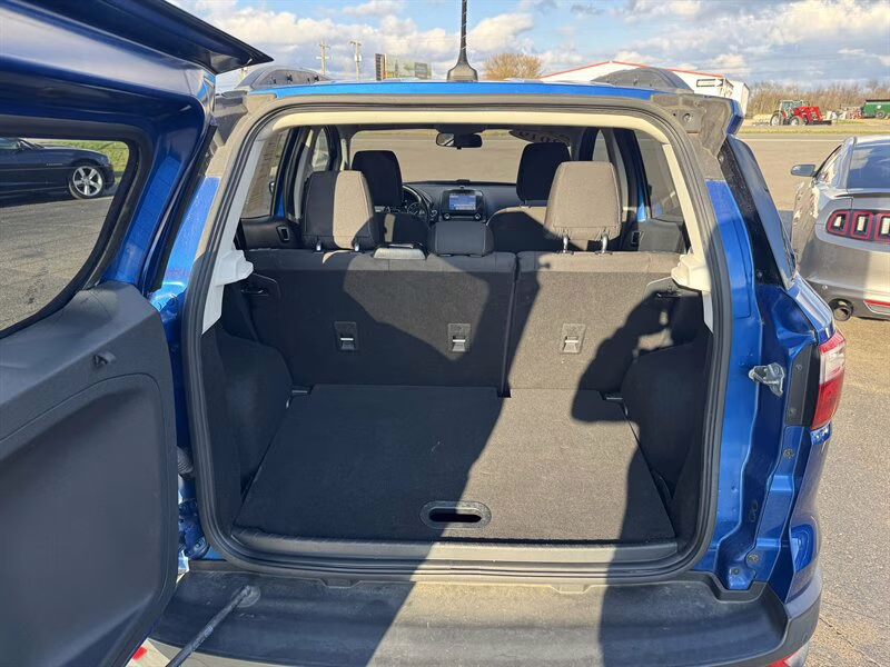 2019 Blue Candy Metallic Tinted Clearcoat Ford EcoSport SE FWD Crossover