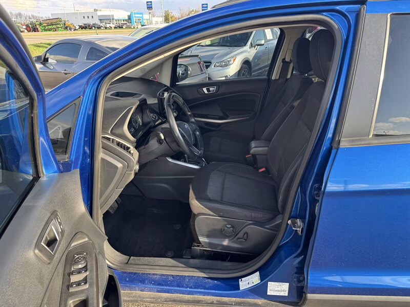 2019 Blue Candy Metallic Tinted Clearcoat Ford EcoSport SE FWD Crossover