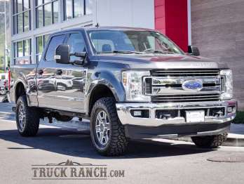 2019 Magnetic Ford Super Duty F-250 SRW XLT 4X4 Truck