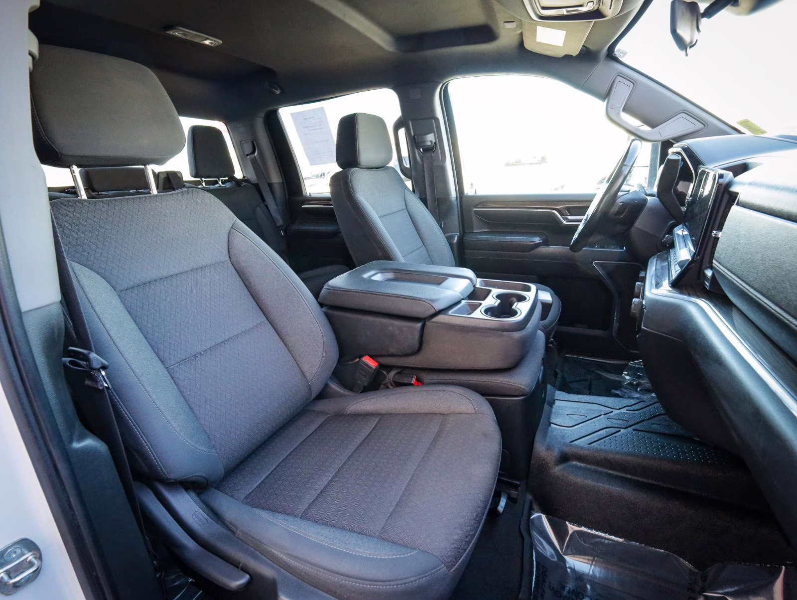 2024 Summit White Chevrolet Silverado 2500HD LT 4X4 Truck