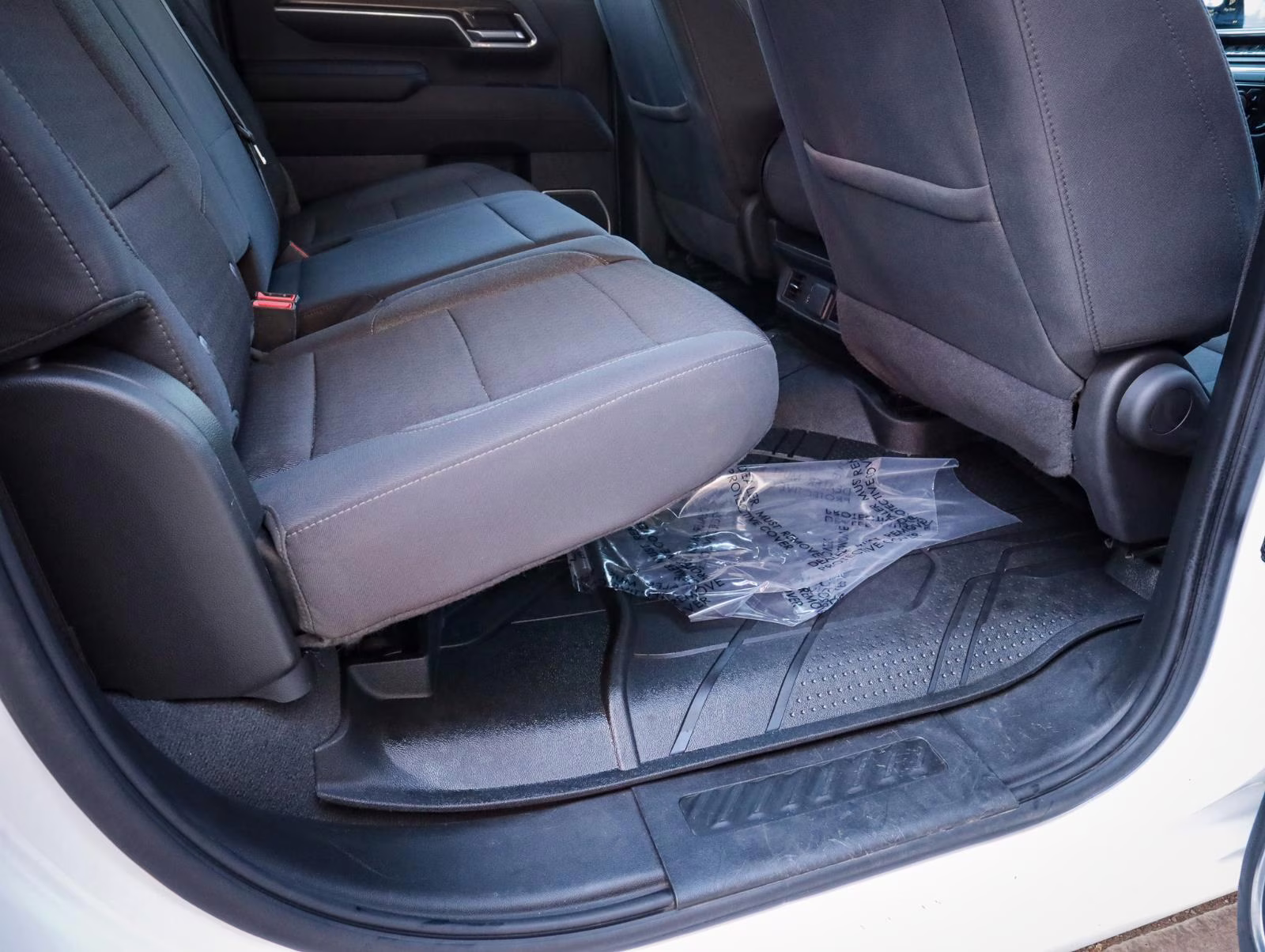 2024 Summit White Chevrolet Silverado 2500HD LT 4X4 Truck