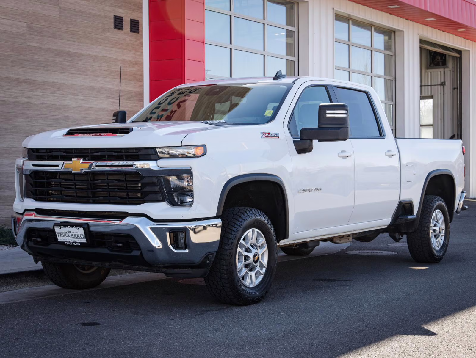 2024 Summit White Chevrolet Silverado 2500HD LT 4X4 Truck