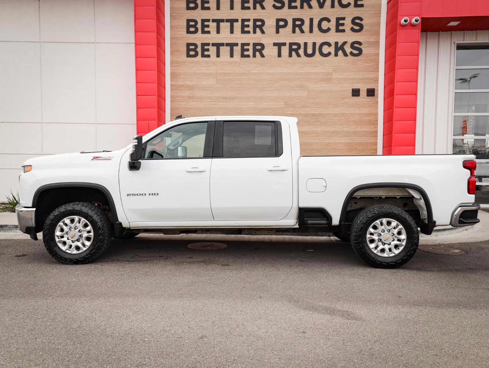 2023 Summit White Chevrolet Silverado 2500HD LT 4X4 Truck