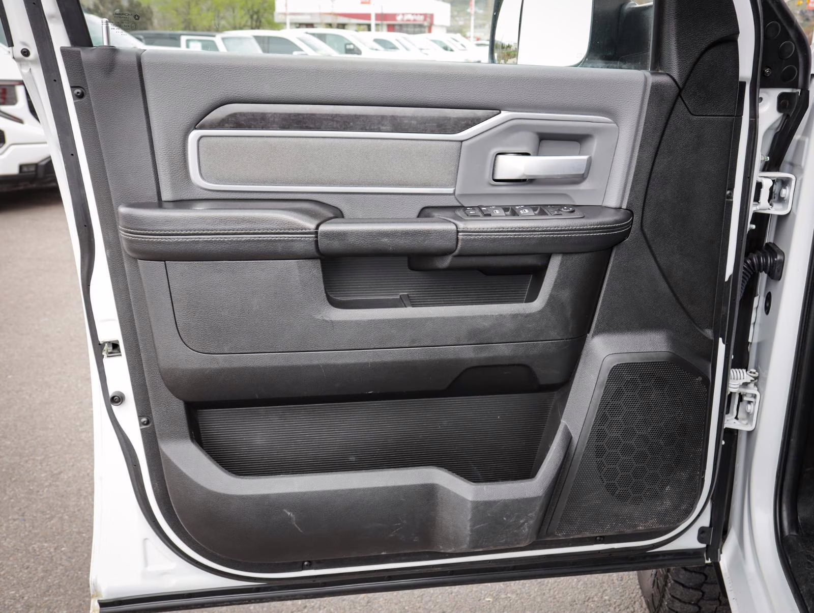 2022 Bright White Clearcoat Ram 2500 Big Horn 4X4 Truck