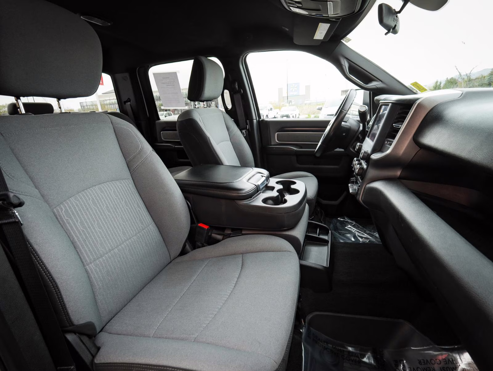 2022 Bright White Clearcoat Ram 2500 Big Horn 4X4 Truck