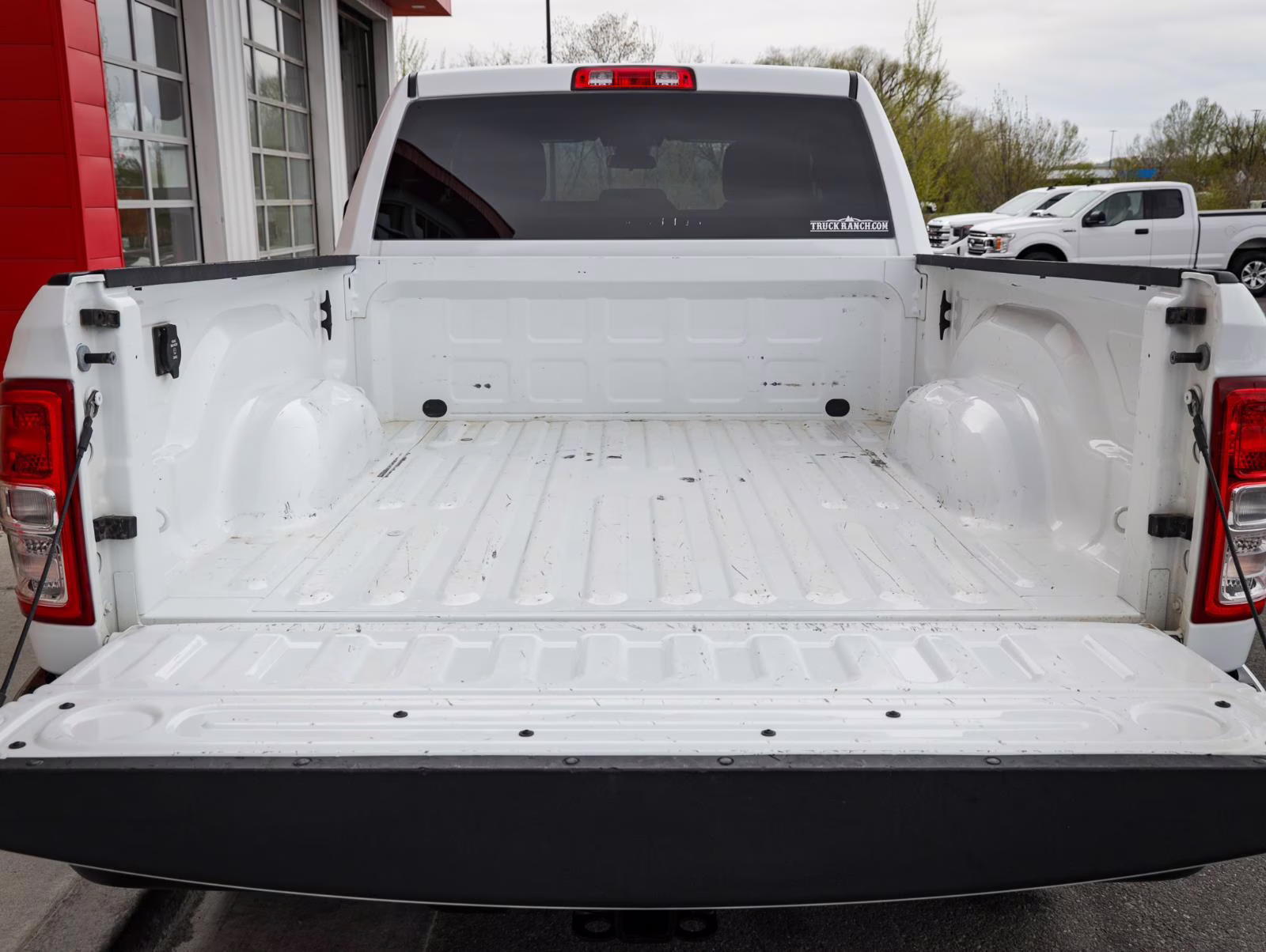 2022 Bright White Clearcoat Ram 2500 Big Horn 4X4 Truck
