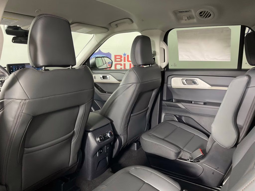 2026 White Ford Explorer Active RWD SUV