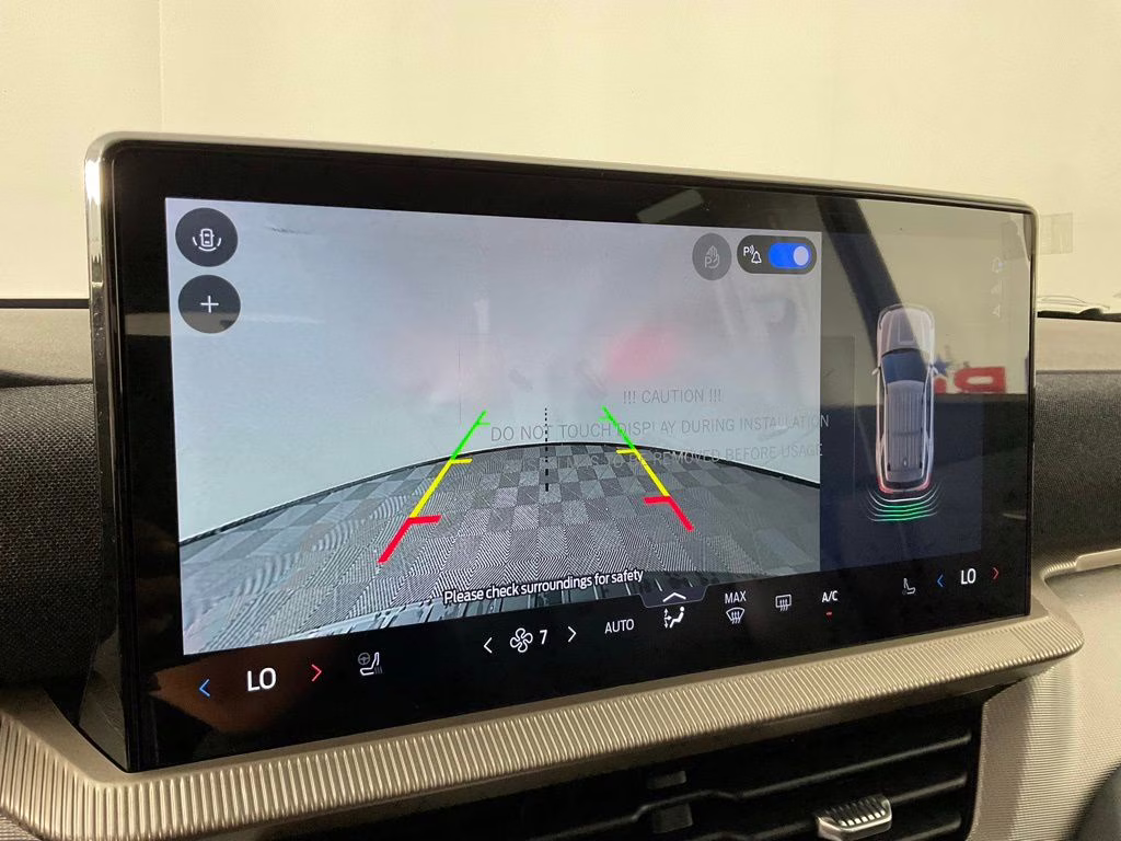 2026 White Ford Explorer Active RWD SUV