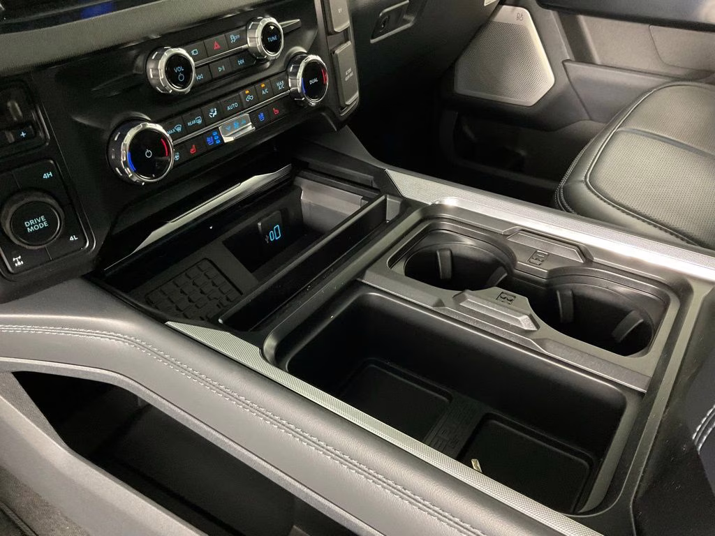 2026 Avalanche Ford Super Duty F-250 SRW Platinum 4X4 Truck