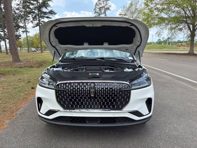2026 Pristine White Metallic Tri-Coat Lincoln Aviator Premiere AWD SUV