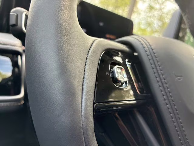 2026 Pristine White Metallic Tri-Coat Lincoln Aviator Premiere AWD SUV