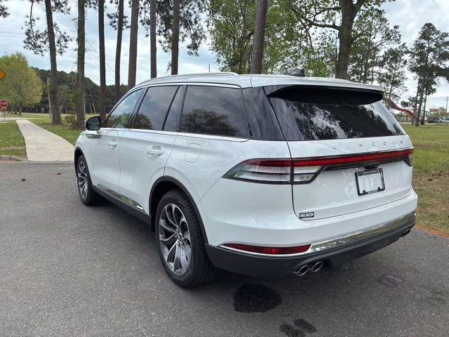 2026 Pristine White Metallic Tri-Coat Lincoln Aviator Premiere AWD SUV