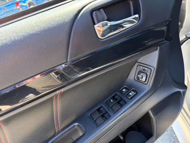 2017 Silver Mitsubishi Lancer ES FWD Sedan