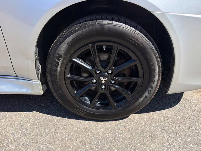 2017 Silver Mitsubishi Lancer ES FWD Sedan