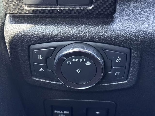 2019 Silver Spruce Metallic Ford F-150 Lariat 4X4 Truck