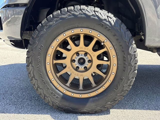 2019 Silver Spruce Metallic Ford F-150 Lariat 4X4 Truck