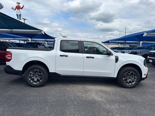 2026 Oxford White Ford Maverick XLT AWD Truck