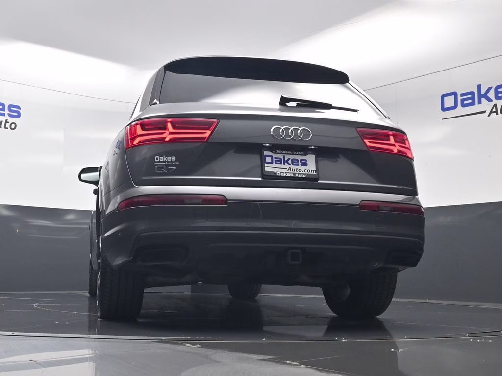 2019 Gray Metallic Audi Q7 55 Prestige AWD SUV