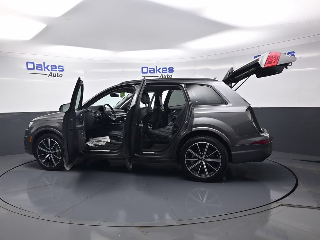 2019 Gray Metallic Audi Q7 55 Prestige AWD SUV