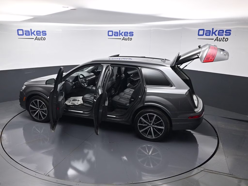 2019 Gray Metallic Audi Q7 55 Prestige AWD SUV