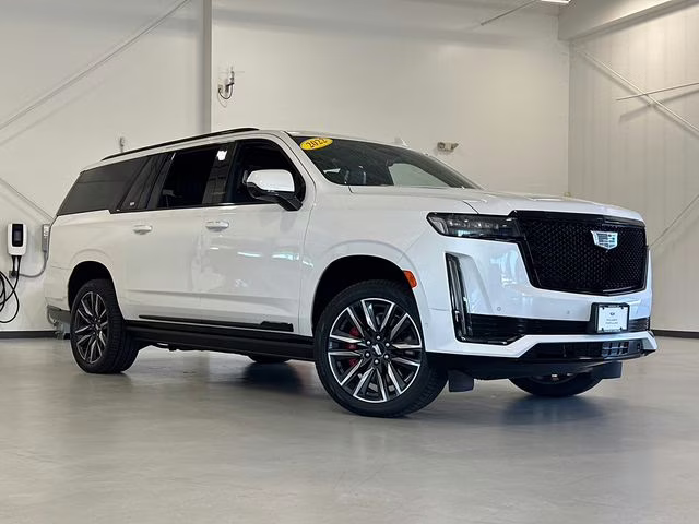 2022 Crystal White Tricoat Cadillac Escalade ESV Sport Platinum 4X4 SUV