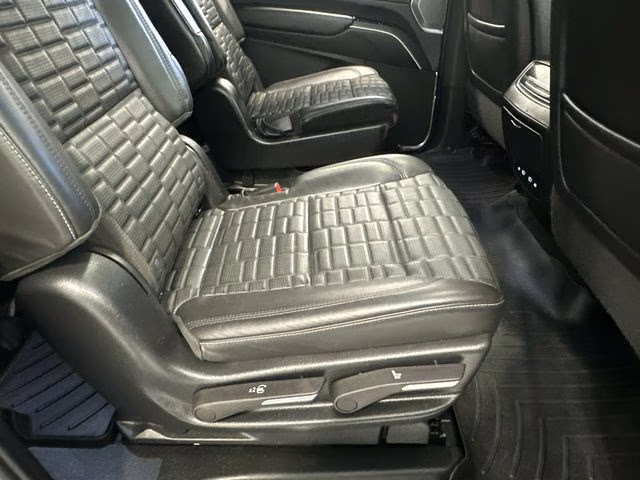 2022 Crystal White Tricoat Cadillac Escalade ESV Sport Platinum 4X4 SUV