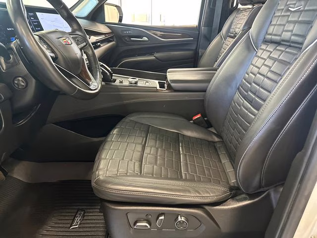 2022 Crystal White Tricoat Cadillac Escalade ESV Sport Platinum 4X4 SUV