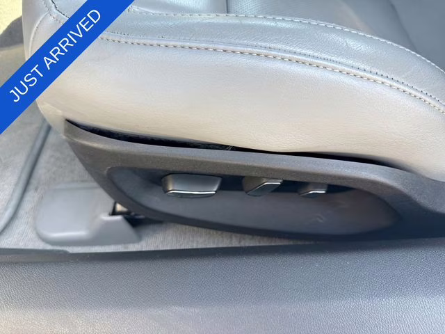 2019 Blade Silver Metallic Chevrolet Corvette Grand Sport RWD Convertible