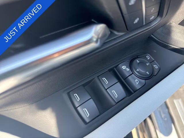 2024 Meteorite Metallic GMC HUMMER EV SUV 3X 4X4 SUV