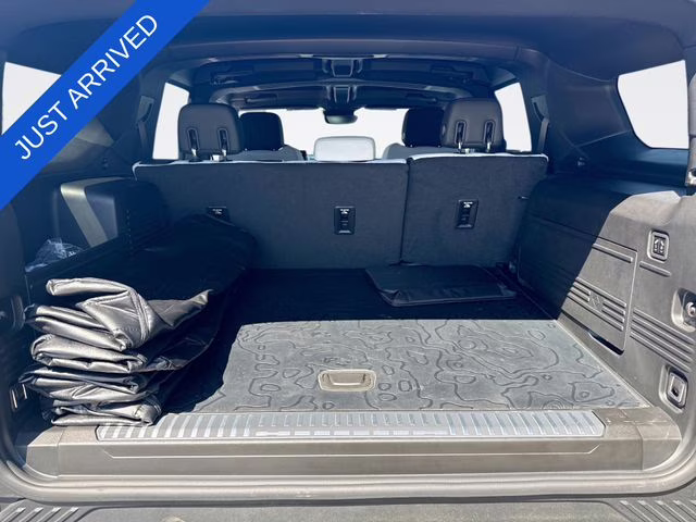 2024 Meteorite Metallic GMC HUMMER EV SUV 3X 4X4 SUV