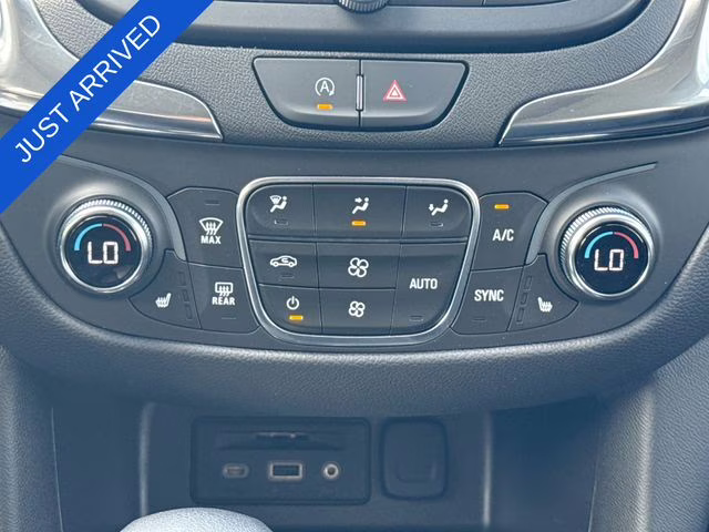 2024 Lakeshore Blue Chevrolet Equinox LT FWD SUV