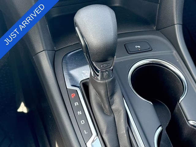 2024 Lakeshore Blue Chevrolet Equinox LT FWD SUV