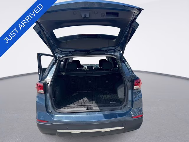 2024 Lakeshore Blue Chevrolet Equinox LT FWD SUV