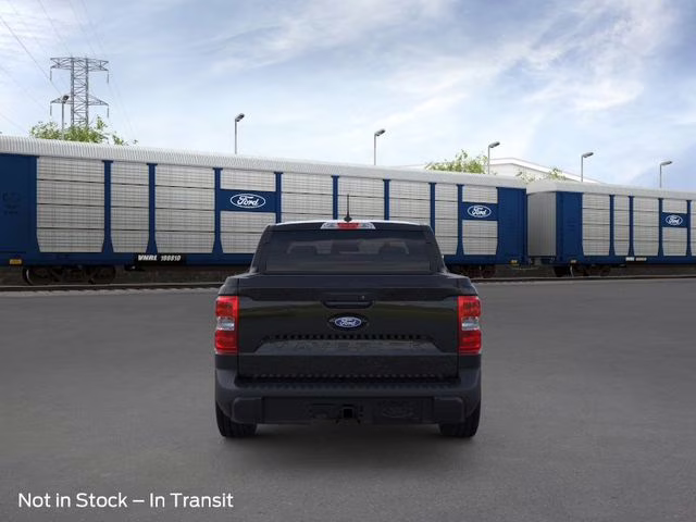 2026 Shadow Black Ford Maverick XLT FWD Truck