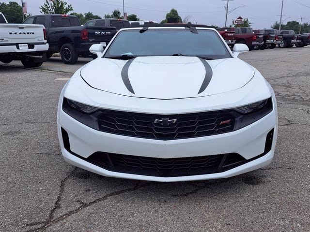 2024 Summit White Chevrolet Camaro 2LT RWD Convertible