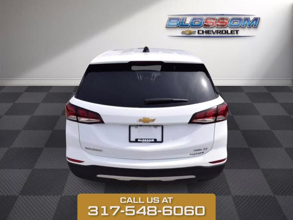 2024 Summit White Chevrolet Equinox LT AWD SUV