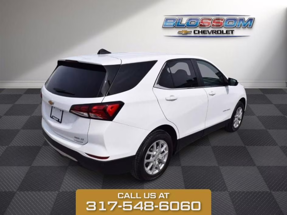 2024 Summit White Chevrolet Equinox LT AWD SUV