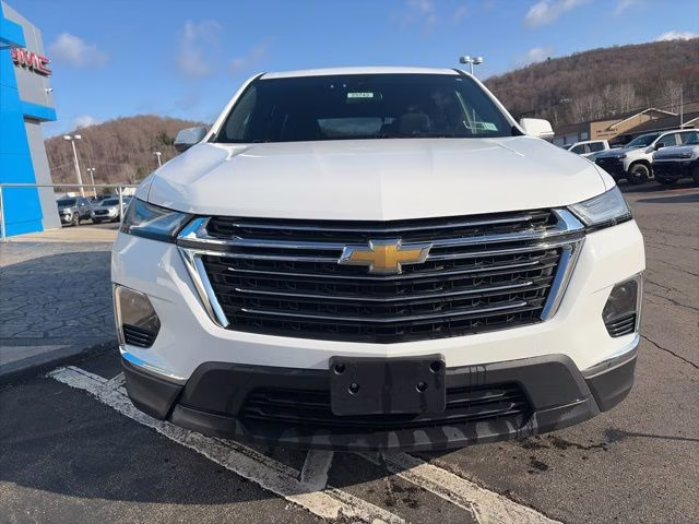 2023 Summit White Chevrolet Traverse LT AWD SUV