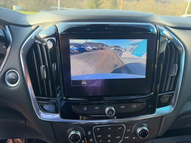 2023 Summit White Chevrolet Traverse LT AWD SUV