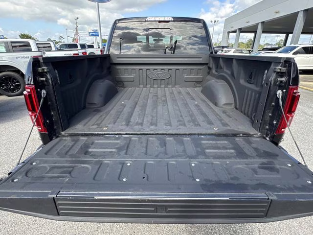 2020 Black Metallic Ford F-150 Raptor 4X4 Truck