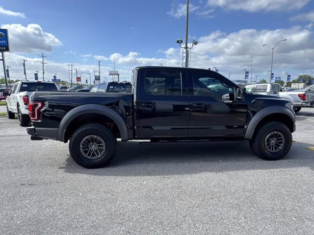 2020 Black Metallic Ford F-150 Raptor 4X4 Truck