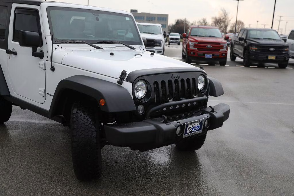 2016 Bright White Clearcoat Jeep Wrangler Willys Wheeler 4X4 SUV